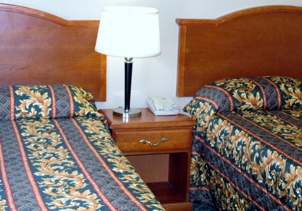 Country Inn Motel Oakdale Cameră foto